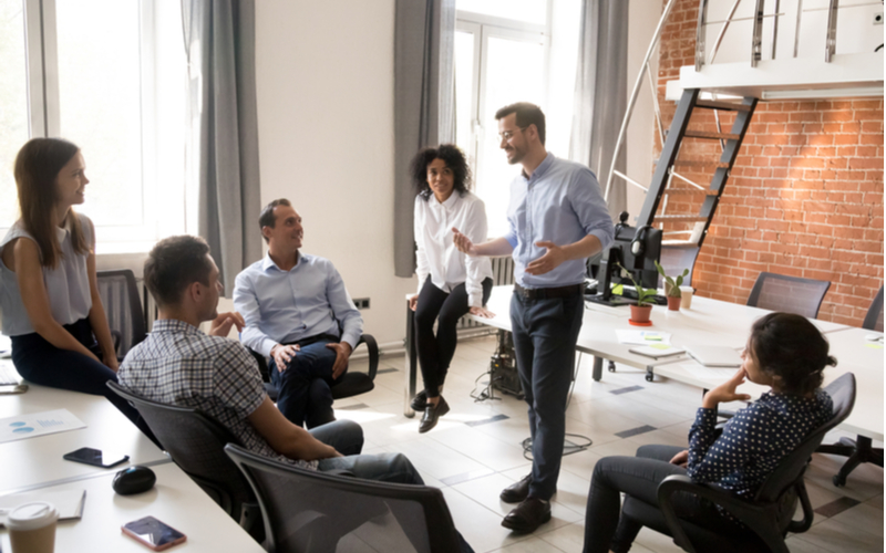 Liderazgo y Gestión de Equipos Modernos